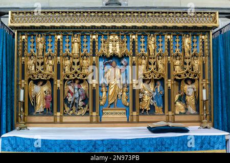 Autel doré reredos Chapelle de Saint Michel l'Archange, Cathédrale de Salisbury, Wiltshire, Angleterre, Royaume-Uni Banque D'Images