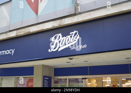 31st janvier 2023, Cardiff, pays de Galles, Royaume-Uni. Boots Store sur Queen Street. Banque D'Images