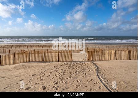 La plage de Soulac-sur-Mer est située sur la côte atlantique française Banque D'Images