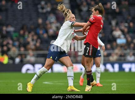 Londres, Royaume-Uni. 12th févr. 2023. Shelina Zadorsky (3) de Tottenham photographié en réaction à Ella Toone (7) de Manchester lors d'un match de football féminin entre Tottenham Hotspur Women et Manchester United Women lors d'un nouveau match du premier jour de match de la saison 2022 - 2023 de la Super League Barclays Women's , Dimanche 12 février 2023 à Londres , ANGLETERRE . PHOTO SPORTPIX | David Catry crédit: David Catry/Alay Live News Banque D'Images