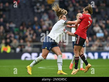 Londres, Royaume-Uni. 12th févr. 2023. Shelina Zadorsky (3) de Tottenham photographié en réaction à Ella Toone (7) de Manchester lors d'un match de football féminin entre Tottenham Hotspur Women et Manchester United Women lors d'un nouveau match du premier jour de match de la saison 2022 - 2023 de la Super League Barclays Women's , Dimanche 12 février 2023 à Londres , ANGLETERRE . PHOTO SPORTPIX | David Catry crédit: David Catry/Alay Live News Banque D'Images