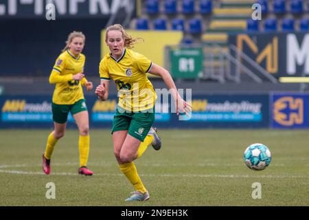 Sittard, pays-Bas. 12th févr. 2023. Sittard, pays-Bas, 10 février 2023: Felii Delacauw (44 Fortuna Sittard) en action pendant le match de l'Azerion Eredivisiie Vrouwen entre Fortuna Sittard et le PSV au Stadion Fortuna Sittard, pays-Bas. (Leitting Gao/SPP) crédit: SPP Sport presse photo. /Alamy Live News Banque D'Images