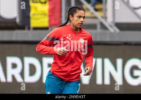 Sittard, pays-Bas. 12th févr. 2023. Sittard, pays-Bas, 10 février 2023 : Esmee Brugts (7 PSV) se réchauffe avant le match de l'Azerion Eredivisiie Vrouwen entre Fortuna Sittard et le PSV au stade Fortuna Sittard, aux pays-Bas. (Leitting Gao/SPP) crédit: SPP Sport presse photo. /Alamy Live News Banque D'Images