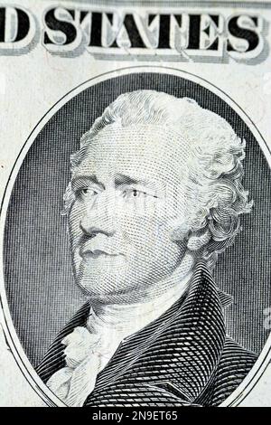 Le portrait d'Alexander Hamilton, qui a servi comme le premier américain Secrétaire du Trésor du côté opposé de l'ancien 10 $ dix dollars américains facture Banque D'Images