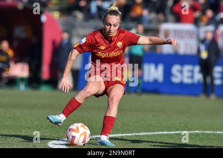 Rome, Italie , 11 février, , 2023 photo de gauche à droite, Giada Greggi de AS Roma Pendant le championnat de football féminin série a match Roma v Inter Credit: Massimo Insabato/Alay Live News Banque D'Images