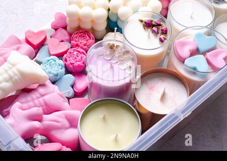 Assortiment de bougies de cire de soja, bougies d'arôme faites à la main Banque D'Images