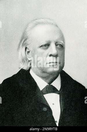 La légende de 1903 se lit comme suit: 'Henry Ward Beecher [mort en 1887]. Le frère préféré de Harriet Beecher Stowe.' Henry Ward Beecher était un religieux congrégationaliste américain, réformateur social, et orateur, connu pour son soutien à l'abolition de l'esclavage, son accent sur l'amour de Dieu, et son procès d'adultère de 1875. Son accent rhétorique sur l'amour du Christ a influencé le Christianisme dominant jusqu'à ce jour. L'écrivain américain et abolitionniste Harriet Beecher Stowe a écrit le roman 'Oncle Tom's Cabin' (avec le sous-titre de 'Life Along the lowly'). Le roman a été publié pour la première fois en 1852 et est crédité comme posant le gr Banque D'Images