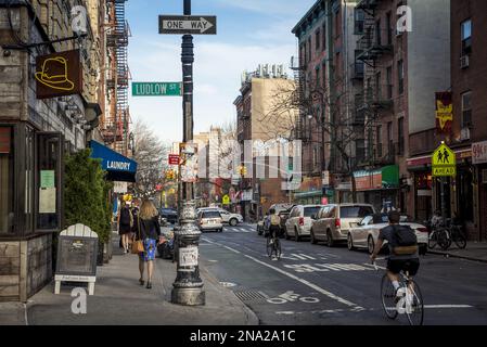 East Village, Manhattan, New York, Etats-Unis © Dosfotos/Axiom Banque D'Images