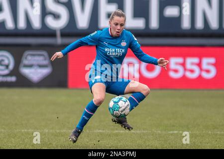 Sittard, pays-Bas. 12th févr. 2023. Sittard, pays-Bas, 10 février 2023: Niveaux Janou (5 PSV) en action pendant le match Azerion Eredivisiie Vrouwen entre Fortuna Sittard et PSV à Fortuna Sittard Stadion à Sittard, pays-Bas. (Leitting Gao/SPP) crédit: SPP Sport presse photo. /Alamy Live News Banque D'Images