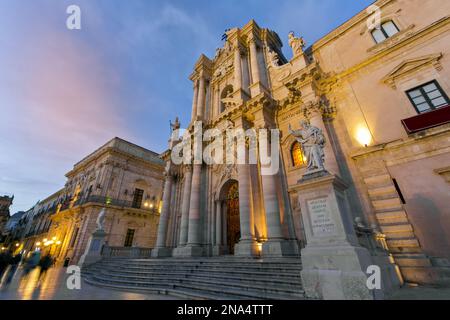 Cathédrale de Syracuse ; Syracuse, Sicile, Ortigia, Italie Banque D'Images