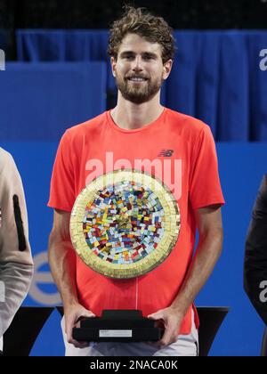 Maxime Cressy (Etats-Unis) avec le trophée suivant la finale de l'Open Sud de France 2023, tournoi de tennis ATP 250 sur 12 février 2023 à l'arène Sud de France à Pérols près de Montpellier, France - photo Patrick Cannaux / DPPI Banque D'Images