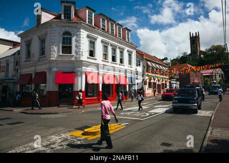 Scène de la capitale de la ville portuaire St. George's dans le pays insulaire de Grenade ; Grenade, Antilles Banque D'Images