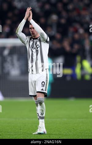 Turin, Italie. 12th févr. 2023. Dusan Vlahovic de Juventus FC gestes pendant la série Un match de football entre Juventus FC et ACF Fiorentina au stade Allianz sur 12 février 2023 à Turin, Italie . Credit: Marco Canoniero / Alamy Live News Banque D'Images