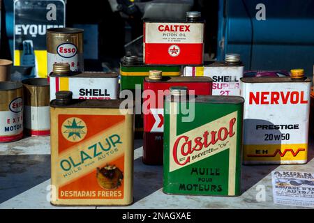 Les vieux véhicules (voitures, motos, utilitaires) ont eu lieu au Parc des Expositions, lors de l'édition de l'exposition "Périgueux Classic Auto 2023" à Marsac sur l'Isle, Dordogne, sur 11 février 2023. Photo de Denis Prezat/ABACAPRESS.COM Banque D'Images