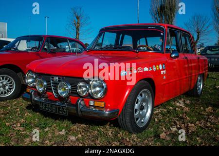 Les vieux véhicules (voitures, motos, utilitaires) ont eu lieu au Parc des Expositions, lors de l'édition de l'exposition "Périgueux Classic Auto 2023" à Marsac sur l'Isle, Dordogne, sur 11 février 2023. Photo de Denis Prezat/ABACAPRESS.COM Banque D'Images