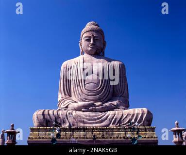Image de la statue de Bouddha d'Eighty Feet à Bodhgaya, Bihar, Inde Banque D'Images