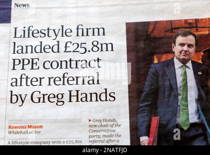 « Lifestyle firme a obtenu un contrat d'EPI de 25,8m £ après la recommandation de Greg Hands » Guardian, article principal du journal Covid Cutting 11 février 2023 Londres UK Banque D'Images