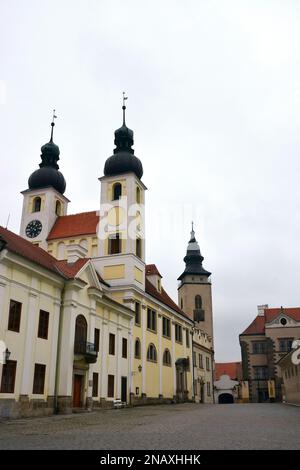 Église du Saint nom de Jésus, Telč, région de Vysočina, district de Jihlava, République tchèque, Europe, site du patrimoine mondial de l'UNESCO Banque D'Images