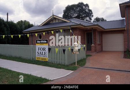 NOUVELLE MAISON DE BANLIEUE À VENDRE, SYDNEY, NOUVELLE-GALLES DU SUD, AUSTRALIE. Banque D'Images