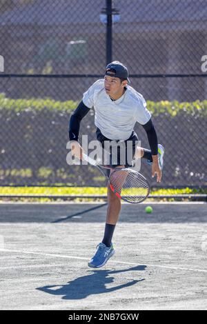 Le joueur colombien de tennis Juan David Velasquez joue au tournoi de tennis Midtown Weston future MT à Weston, FL, le 13th 2023 février Banque D'Images