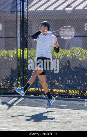 Le joueur colombien de tennis Juan David Velasquez joue au tournoi de tennis Midtown Weston future MT à Weston, FL, le 13th 2023 février Banque D'Images