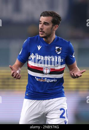 Gênes, Italie, le 13th février 2023. Harry Winks de UC Sampdoria réagit pendant la série Un match à Luigi Ferraris, Gênes. Le crédit photo devrait se lire: Jonathan Moscrop / Sportimage Banque D'Images