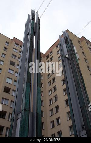 Le Mémorial du pont du ghetto de Varsovie en plein jour, rue Chłodna Varsovie Pologne Banque D'Images