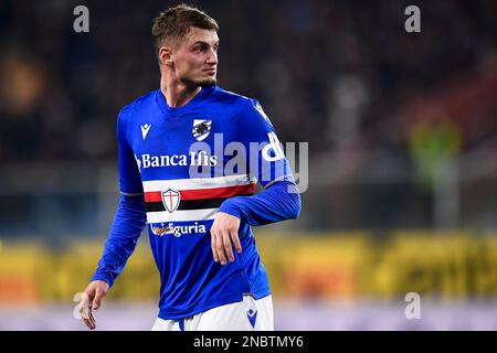 Gênes, Italie. 13 février 2023. Michael Cuisance de UC Sampdoria regarde pendant la série Un match de football entre UC Sampdoria et FC Internazionale. Credit: Nicolò Campo/Alay Live News Banque D'Images