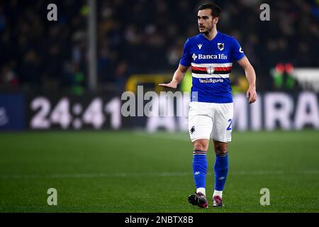 Gênes, Italie. 13 février 2023. Harry Winks de UC Sampdoria gestes pendant la série Un match de football entre UC Sampdoria et FC Internazionale. Credit: Nicolò Campo/Alay Live News Banque D'Images