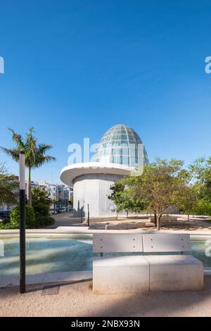 L'orchidarium d'Estepona dans la ville d'Estepona, province de Malaga, Espagne. Entrée à l'orchidarium Estepona, vue principale sur le bâtiment Banque D'Images