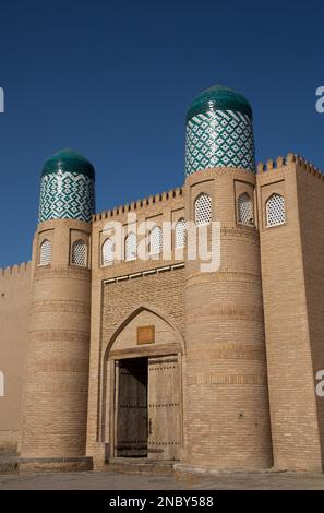 Porte d'entrée, Citadelle de Kunya Ark, Ichon Qala, Khiva, Ouzbékistan Banque D'Images