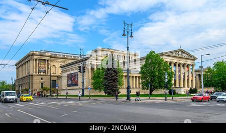 Budapest, Hongrie. Musée des Beaux-Arts à côté de Heroes Square Banque D'Images