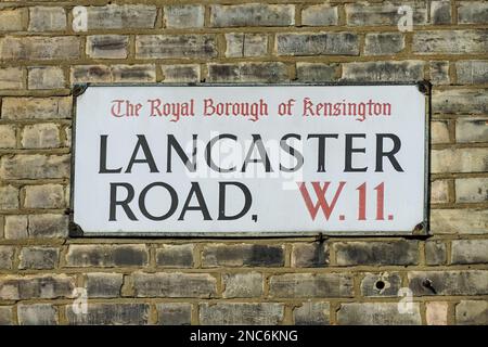 Lancaster Road, Notting Hill, panneau de nom de rue à Londres Angleterre Royaume-Uni Banque D'Images