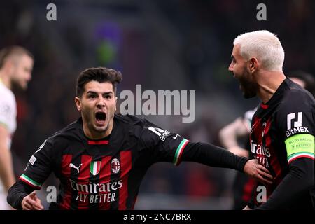 Le Brahim Diaz d'AC Milan célèbre le premier but de leur partie lors de la manche de la Ligue des champions de l'UEFA lors de la manche de seize premiers matchs au stade San Siro, à Milan, en Italie. Date de la photo: Mardi 14 février 2023. Banque D'Images