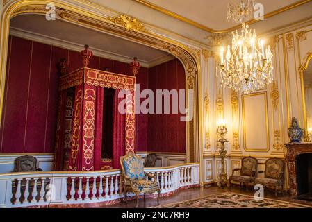 Chambord, France - décembre 30 2022 : la chambre de luxe du roi dans le château de Chambord Banque D'Images