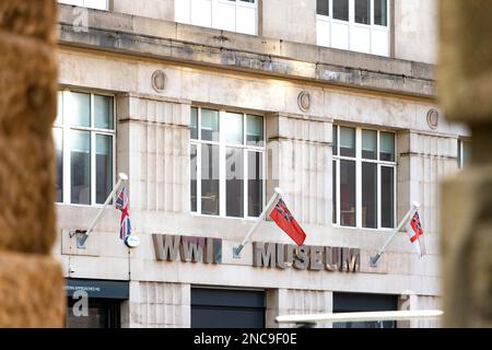 Panneau à l'entrée du musée de la Seconde Guerre mondiale à liverpool merseyside Banque D'Images