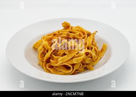 Plat de Tagliatelle italienne traditionnelle alla bolognaise. Banque D'Images