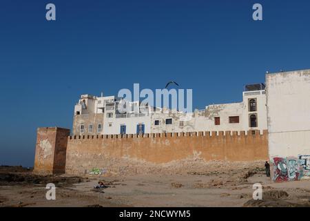 Vue de la forteresse des remparts et de la médina de la vieille ville d'Essaouira au Maroc Banque D'Images