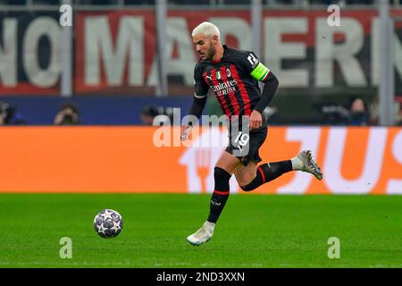 Milan, Italie. 14th févr. 2023. Theo Hernandez (19) de l'AC Milan vu pendant le match de l'UEFA Champions League entre l'AC Milan et Tottenham Hotspur à San Siro à Milan. (Crédit photo : Gonzales photo/Alamy Live News Banque D'Images