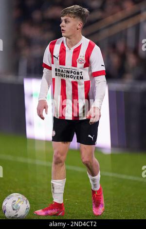 EINDHOVEN, PAYS-BAS - FÉVRIER 13 : Renzo Tytens du PSV U23 court avec le ballon pendant le match néerlandais de Keukenkampidicoenie entre Jong PSV et ADO Den Haag au campus du PSV de Herdgang on 13 février 2023 à Eindhoven, pays-Bas (photo de Joris Verwijst/Orange Pictures) Banque D'Images