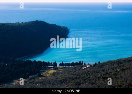 La mer Adriatique quelque part au Monténégro Banque D'Images