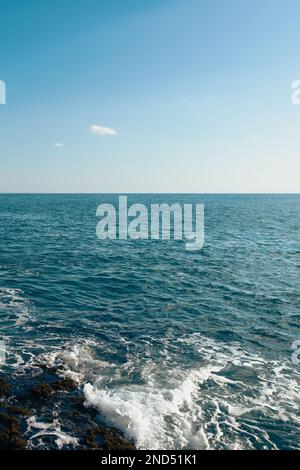 La mer Adriatique quelque part au Monténégro Banque D'Images