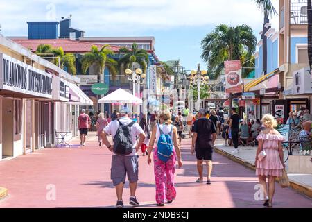 Plein air Heritage Quay shopping centre, St John's, Antigua, Antigua et Barbuda, Lesser Antilles, Caribbean Banque D'Images