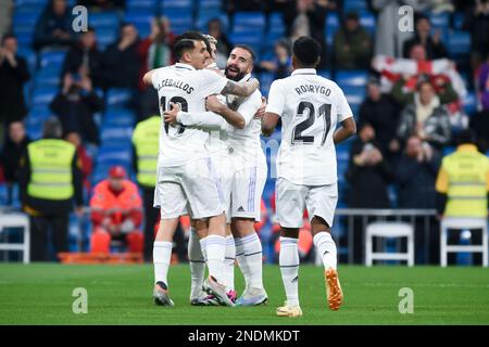 Madrid, Espagne. 15th févr. 2023. Les joueurs du Real Madrid célèbrent un but lors d'un match de football espagnol de la Liga entre le Real Madrid et Elche CF à Madrid, Espagne, le 15 février 2023. Credit: Gustavo Valiente/Xinhua/Alamy Live News Banque D'Images