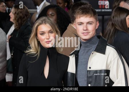 Londres, Royaume-Uni. 15th févr. 2023. LONDRES, ROYAUME-UNI - 15 FÉVRIER 2023 : Mimi Slinger et HRVY assistent à la première européenne de Creed III à Cineworld Leicester Square à Londres, Royaume-Uni sur 15 février 2023. (Photo de Wiktor Szymanowicz/NurPhoto) Credit: NurPhoto SRL/Alay Live News Banque D'Images