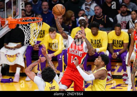 Los Angeles, Californie, États-Unis. 15th févr. 2023. New Orleans Pelicans avance Brandon Ingram (14) va au panier contre les Lakers de Los Angeles lors d'un match de basket-ball de la NBA, mercredi, 15 février 2023, à Los Angeles. (Credit image: © Ringo Chiu/ZUMA Press Wire) USAGE ÉDITORIAL SEULEMENT! Non destiné À un usage commercial ! Banque D'Images