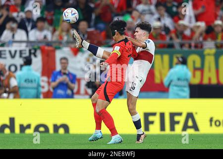 AL RAYYAN, QATAR - DÉCEMBRE 02 : Vitinha lors de la coupe du monde de la FIFA, Qatar 2022, match du Groupe H entre la République de Corée et le Portugal au stade de la ville d'éducation sur 02 décembre 2022 à Al Rayyan, Qatar. (Photo par MB Media) Banque D'Images