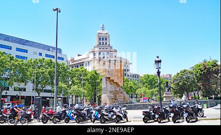 Monument à Francesc Macia sur la Plaza de Catalunya à Barcelone, Catalunya, Espagne, Europe Banque D'Images