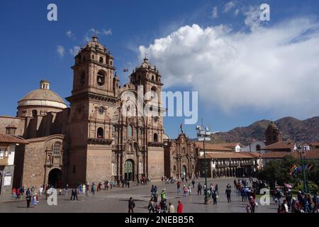 Basilique de la cathédrale sur la Plaza de Armas, la place principale de Cusco Banque D'Images