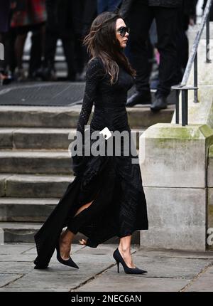 Londres, Royaume-Uni. 16th févr. 2023. 16 février 2023, Londres, Royaume-Uni. Victoria Beckham arrivée à un service commémoratif pour Vivienne Westwood, Southwark Cathedral, Londres. Crédit : Doug Peters/Alamy Live News Banque D'Images